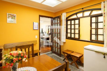 Casa para alugar com 220m², 3 quartos e 2 vagas Casa para alugar com 220m², 3 quartos e 2 vagasCopa