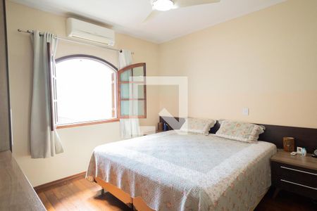 Casa para alugar com 220m², 3 quartos e 2 vagas Casa para alugar com 220m², 3 quartos e 2 vagasSuíte 1