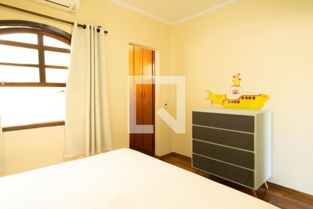 Casa para alugar com 220m², 3 quartos e 2 vagas Casa para alugar com 220m², 3 quartos e 2 vagasSuíte 2
