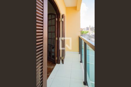 Casa para alugar com 220m², 3 quartos e 2 vagas Casa para alugar com 220m², 3 quartos e 2 vagasSacada - Suíte 3