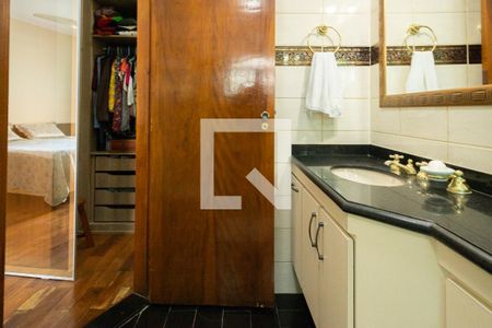 Casa para alugar com 220m², 3 quartos e 2 vagas Casa para alugar com 220m², 3 quartos e 2 vagasBanheiro - Suíte 1
