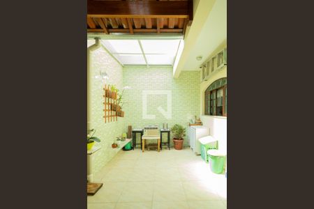 Casa para alugar com 220m², 3 quartos e 2 vagas Casa para alugar com 220m², 3 quartos e 2 vagasÁrea - Churrasqueira