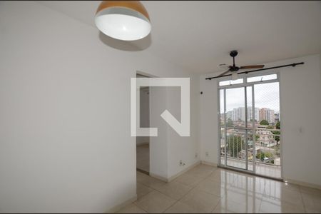 Sala de apartamento à venda com 2 quartos, 55m² em Parada de Lucas, Rio de Janeiro