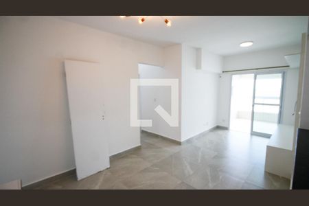 Sala de apartamento para alugar com 2 quartos, 70m² em Nova Mirim, Praia Grande