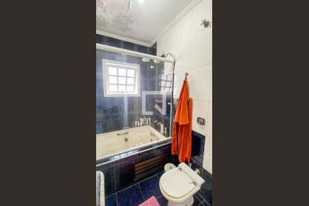 Casa à venda com 400m², 3 quartos e 6 vagasBanheiro da Suíte