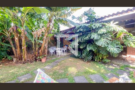 Casa à venda com 400m², 3 quartos e 6 vagasJardim - Quintal