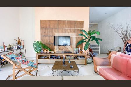 Sala de casa à venda com 3 quartos, 400m² em Campestre, Santo André