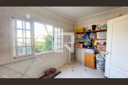 Casa à venda com 400m², 3 quartos e 6 vagasÁrea de Serviço