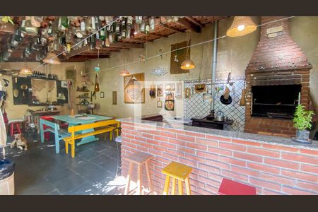 Casa à venda com 400m², 3 quartos e 6 vagasJardim - Quintal - Churrasqueira