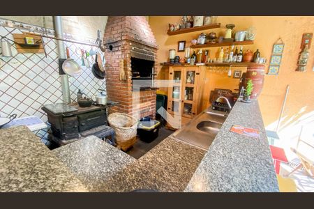 Casa à venda com 400m², 3 quartos e 6 vagasJardim - Quintal - Churrasqueira