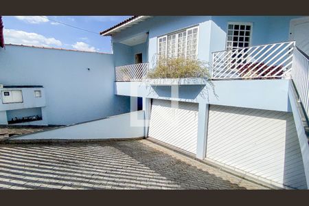 Casa à venda com 400m², 3 quartos e 6 vagasGaragem - Quintal