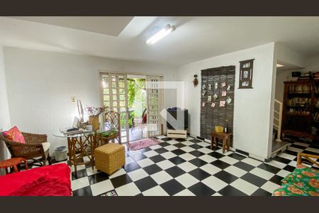 Casa à venda com 400m², 3 quartos e 6 vagasQuarto do Jardim