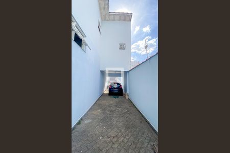 Casa à venda com 400m², 3 quartos e 6 vagasGaragem - Quintal