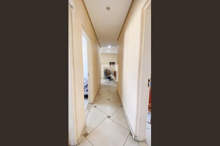 Casa à venda com 400m², 3 quartos e 6 vagasCorredor