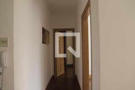 Corredor de apartamento para alugar com 3 quartos, 114m² em Mirandópolis, São Paulo