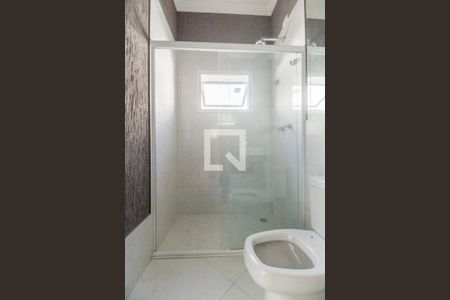 Casa de condomínio à venda com 303m², 3 quartos e 4 vagasBanheiro da Suíte 3