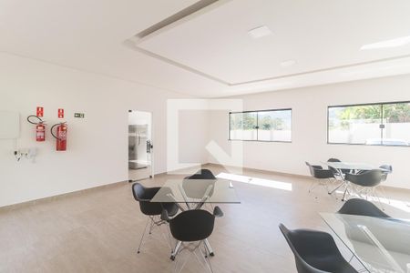 Apartamento para alugar com 44m², 2 quartos e 1 vagaÁrea comum - Salão de festas