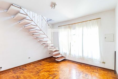 Sala de casa para alugar com 3 quartos, 150m² em Jardim Odete, São Paulo