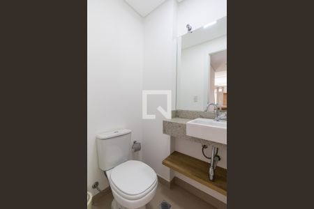 Lavabo de apartamento para alugar com 2 quartos, 121m² em Vila Izabel, Curitiba
