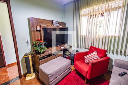 Sala de casa à venda com 3 quartos, 320m² em São Salvador, Belo Horizonte