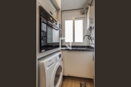 Apartamento à venda com 74m², 3 quartos e 1 vaga Apartamento à venda com 74m², 3 quartos e 1 vagaCozinha e Área de Serviço