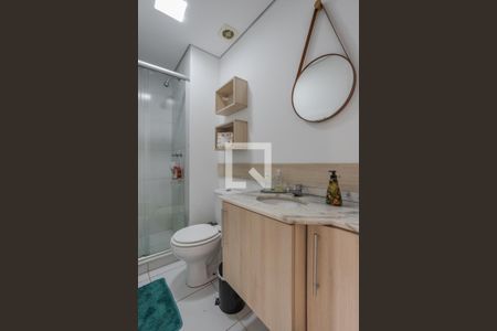 Apartamento à venda com 74m², 3 quartos e 1 vaga Apartamento à venda com 74m², 3 quartos e 1 vagaBanheiro Social