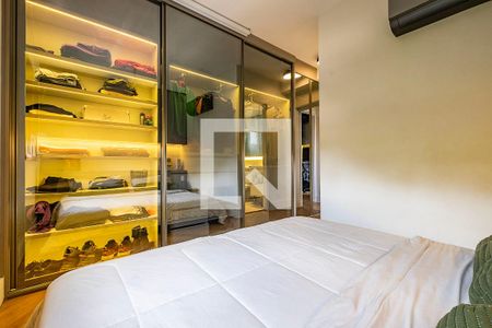 Suíte de apartamento à venda com 2 quartos, 61m² em Pinheiros, São Paulo