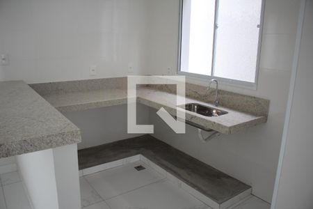 Cozinha de casa à venda com 3 quartos, 129m² em Camilo Alves, Contagem