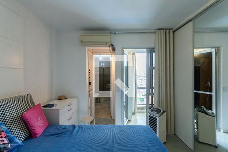 Apartamento à venda com 200m², 3 quartos e 2 vagasSuíte