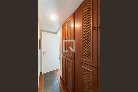 Apartamento à venda com 200m², 3 quartos e 2 vagasCorredor