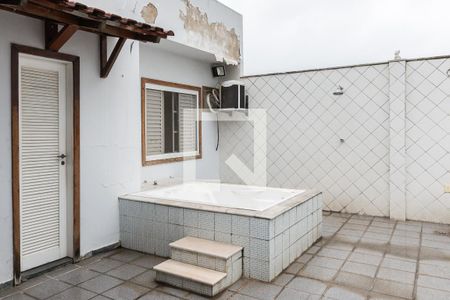 Apartamento à venda com 200m², 3 quartos e 2 vagasCobertura