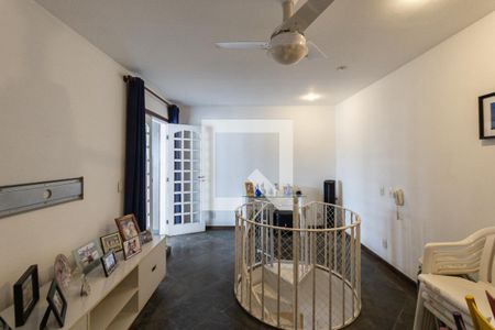 Apartamento à venda com 200m², 3 quartos e 2 vagasCobertura