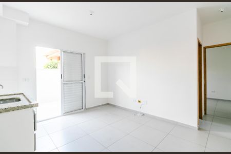 Sala / Cozinha de apartamento para alugar com 1 quarto, 49m² em Penha de França, São Paulo