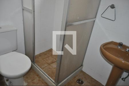 Casa de condomínio à venda com 250m², 4 quartos e 3 vagasBanheiro 2