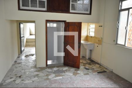 Casa de condomínio à venda com 250m², 4 quartos e 3 vagasÁrea de Serviço