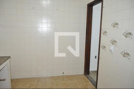 Casa de condomínio à venda com 250m², 4 quartos e 3 vagasCozinha