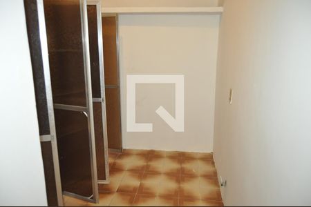 Casa de condomínio à venda com 250m², 4 quartos e 3 vagasBanheiro de Serviço 2