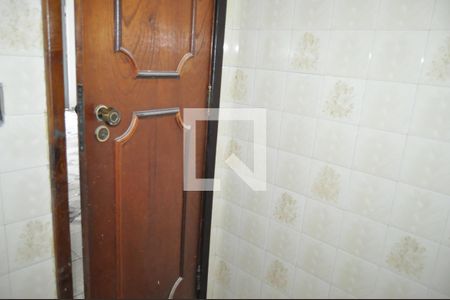 Casa de condomínio à venda com 250m², 4 quartos e 3 vagasBanheiro 1