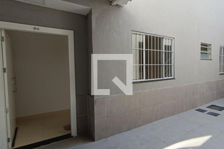 Quintal de apartamento para alugar com 2 quartos, 101m² em Parque Pauliceia, Duque de Caxias
