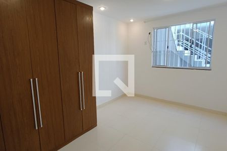 Quarto de apartamento para alugar com 2 quartos, 101m² em Parque Pauliceia, Duque de Caxias