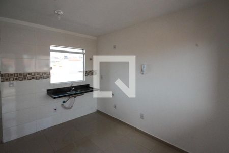 Sala e Cozinha de apartamento para alugar com 2 quartos, 35m² em Vila Divina Pastora, São Paulo