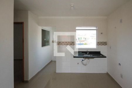 Sala e Cozinha de apartamento para alugar com 2 quartos, 35m² em Vila Divina Pastora, São Paulo