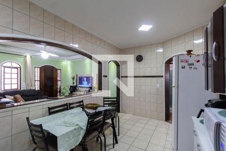 Casa à venda com 400m², 5 quartos e 2 vagasCasa 1 Cozinha