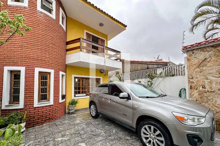 Casa à venda com 167m², 3 quartos e 2 vagas Casa à venda com 167m², 3 quartos e 2 vagasGaragem