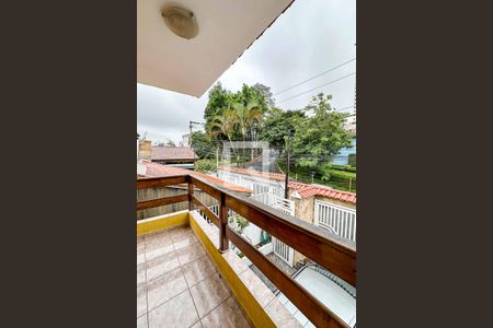 Casa à venda com 167m², 3 quartos e 2 vagas Casa à venda com 167m², 3 quartos e 2 vagasSuíte varanda