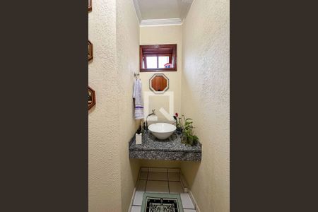 Casa à venda com 167m², 3 quartos e 2 vagas Casa à venda com 167m², 3 quartos e 2 vagasLavabo