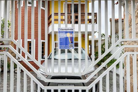 Casa à venda com 167m², 3 quartos e 2 vagas Casa à venda com 167m², 3 quartos e 2 vagasPlaquinha