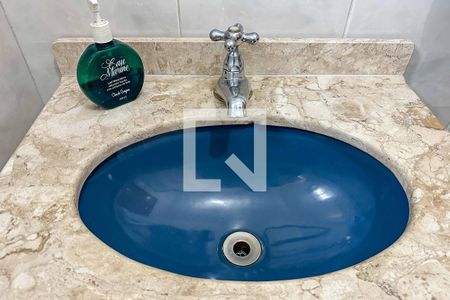 Casa à venda com 167m², 3 quartos e 2 vagas Casa à venda com 167m², 3 quartos e 2 vagasBanheiro