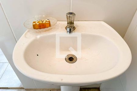 Casa à venda com 167m², 3 quartos e 2 vagas Casa à venda com 167m², 3 quartos e 2 vagasBanheiro de Serviço