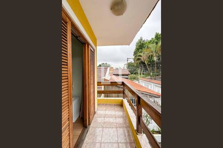 Casa à venda com 167m², 3 quartos e 2 vagas Casa à venda com 167m², 3 quartos e 2 vagasSuíte varanda